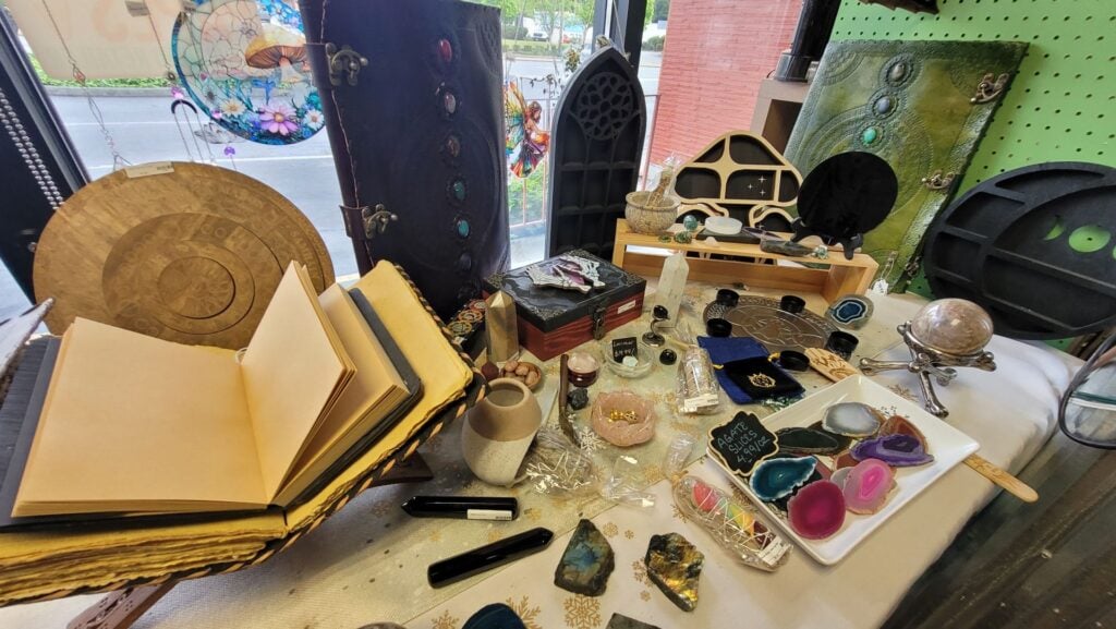 crystal-grid-display-with-agate-and-journals